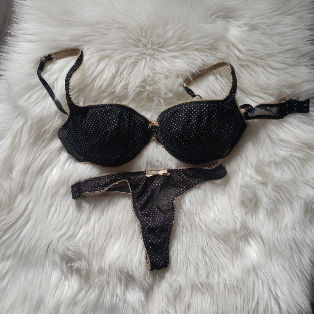Elle Macpherson intimate collection bra set